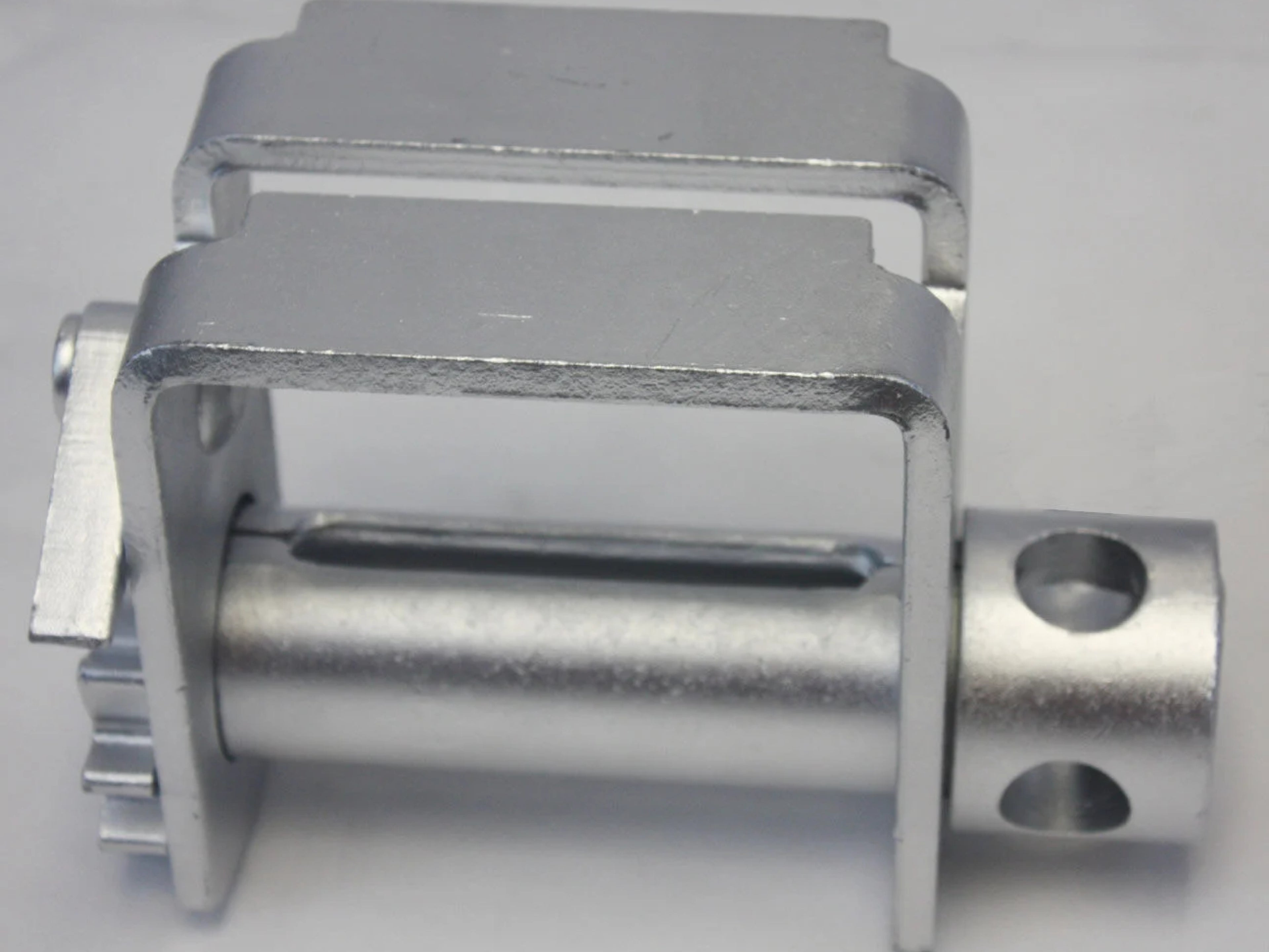 Double L Slider, Zinc Coated Trailer Winch